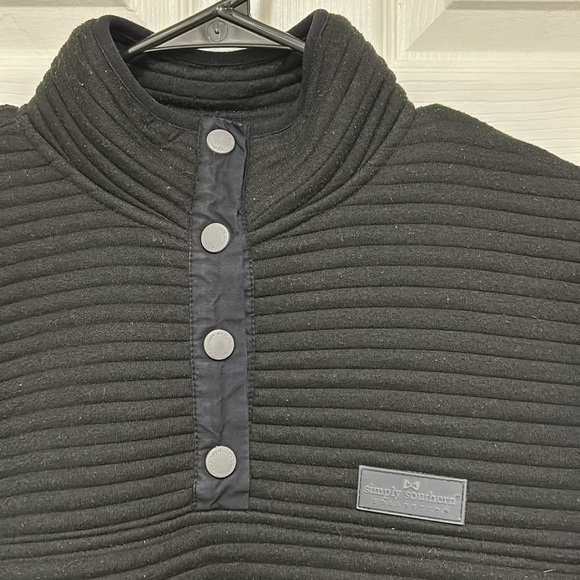 2 Simply Southern Women’s Size Large button collar sweatshirt - Picture 10 of 13